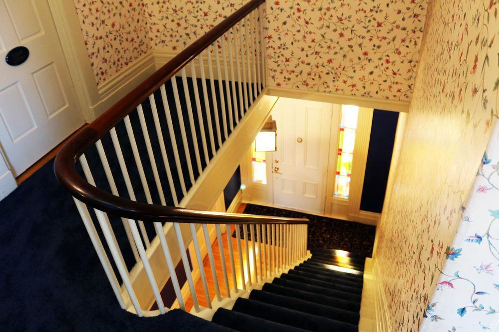 Готель Camden Windward House Екстер'єр фото