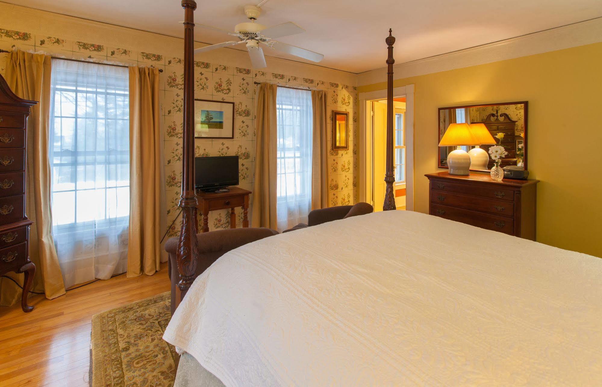 Готель Camden Windward House Екстер'єр фото